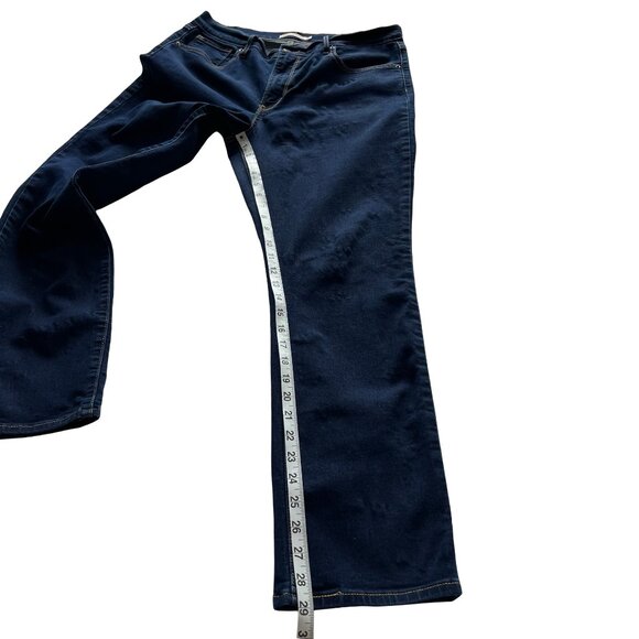Deep Blue Denim 724 High Raise Straight Levis Size 32, 14. - Picture 8 of 11